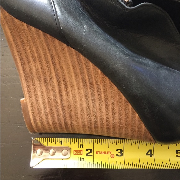 Reduced!! Hive & Honey Black Booties - Picture 5 of 6